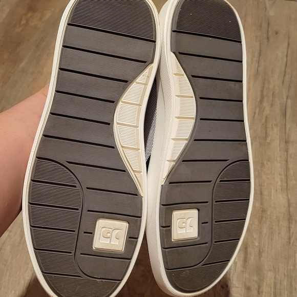 Navy and Gray Men's Sneakers - Picture 4 of 9